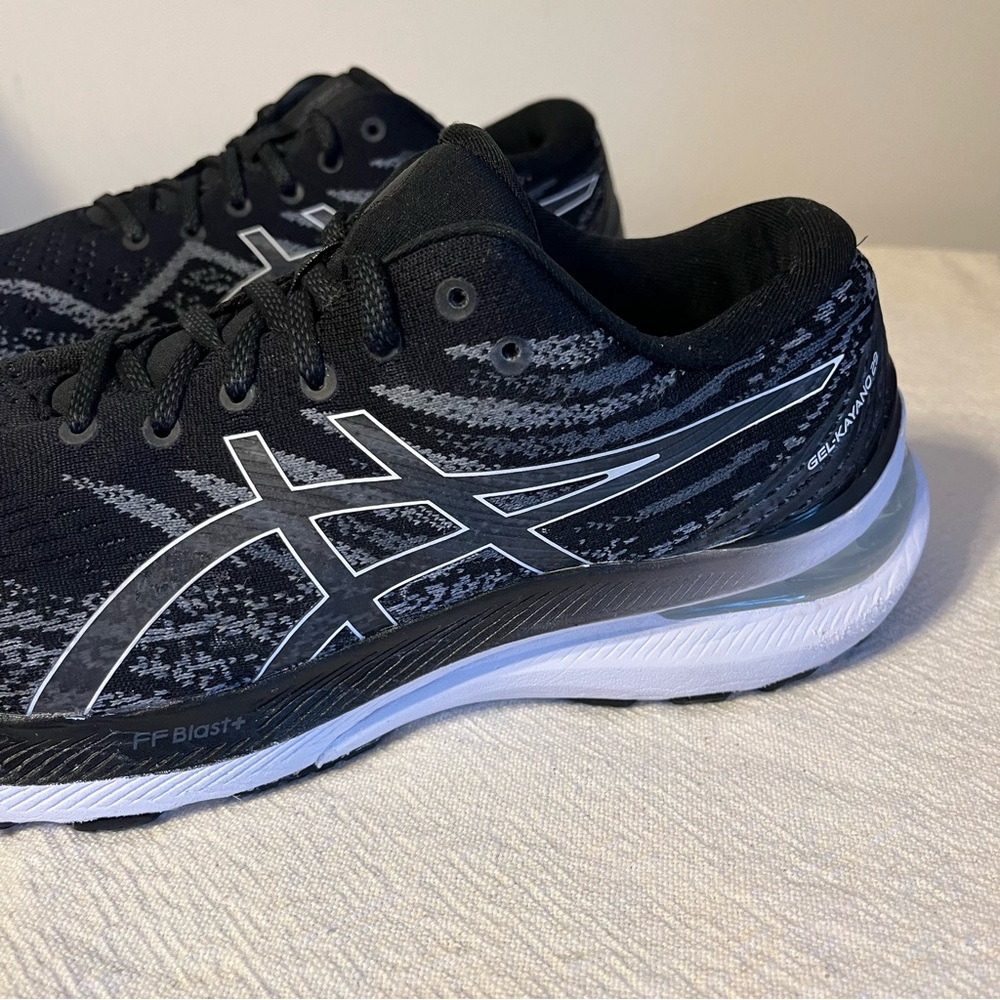 ASICS Women’s Gel-Kayano 29 Running Shoes. - Picture 3 of 11